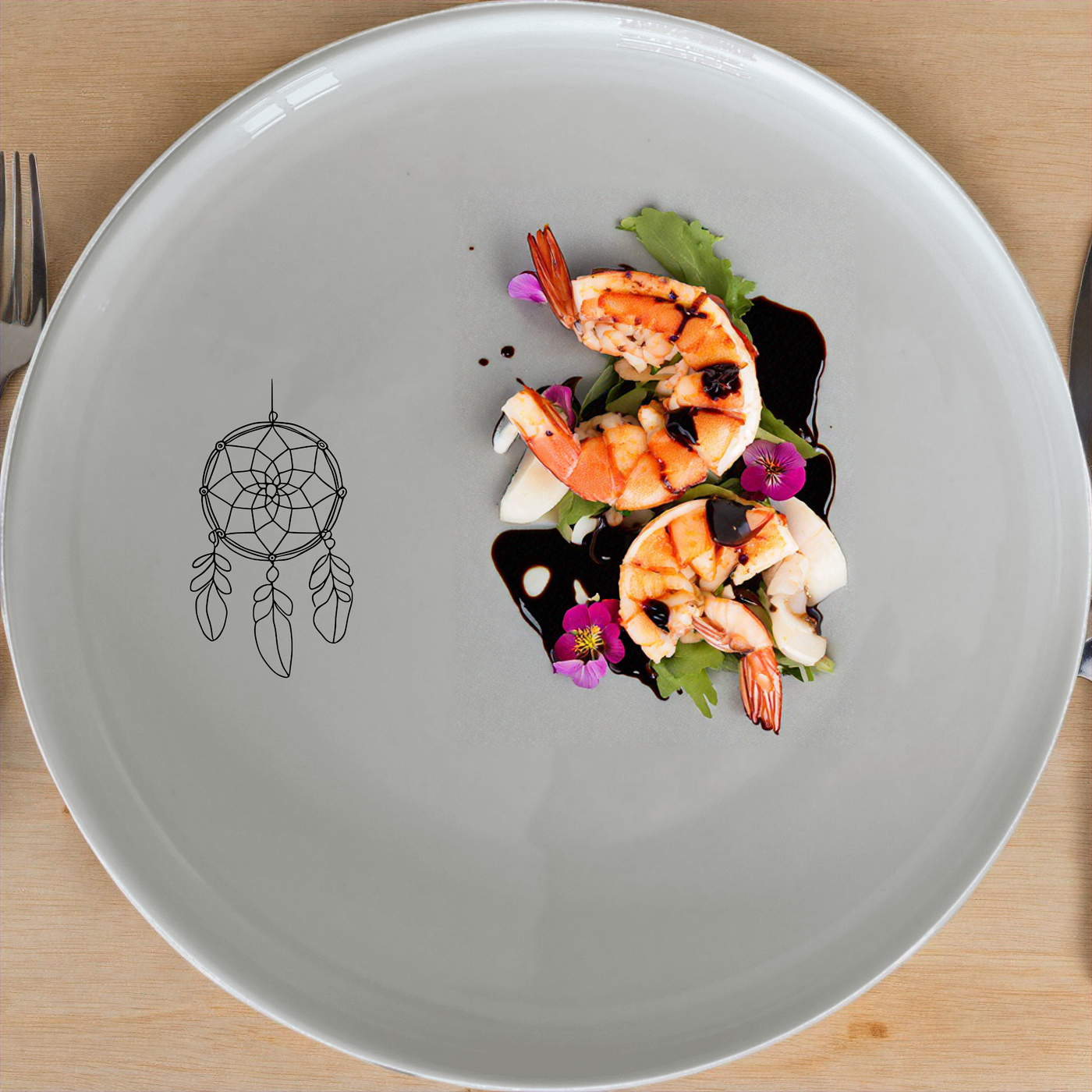 Dreamcatcher Feather Dinner Plate Set of 4 - Range 3 is a beautiful and unique dinnerware set perfect for any home.