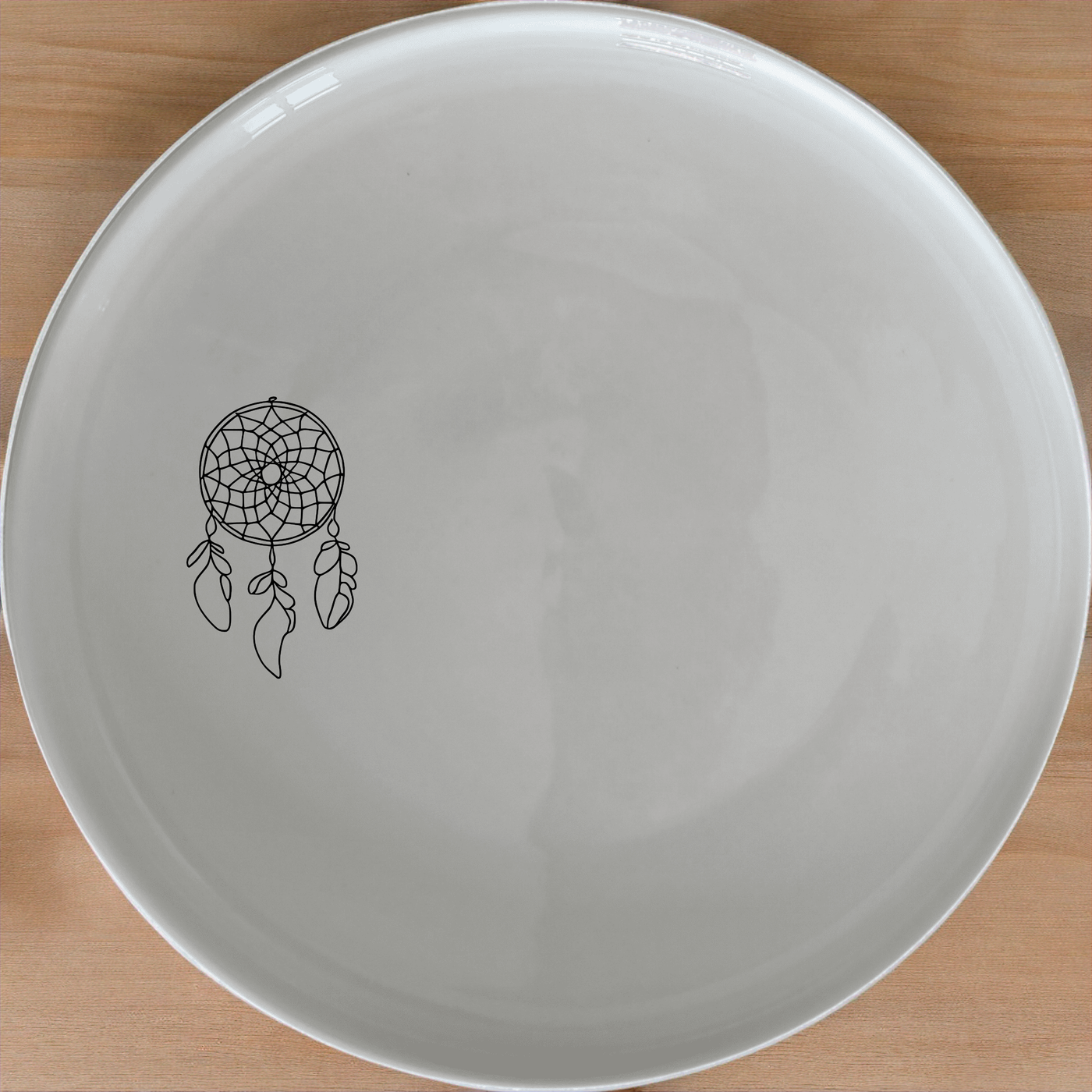 Dreamcatcher Feathers Dinner Plate Set of 4 - Range 4 is a stylish and modern dinner plate set perfect for any home.
