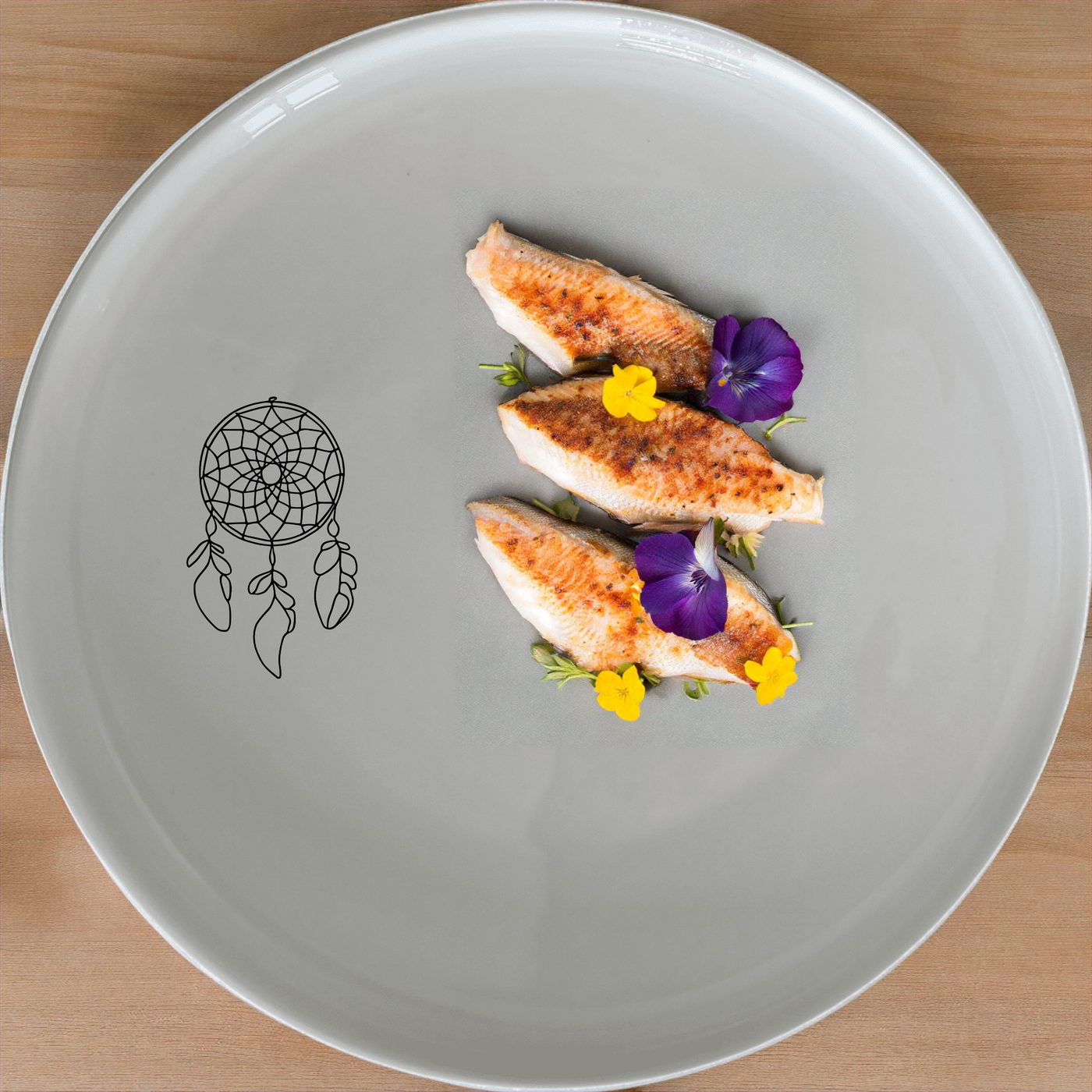 Dreamcatcher Feathers Dinner Plate Set of 4 - Range 4 is a stylish and modern dinner plate set perfect for any home.