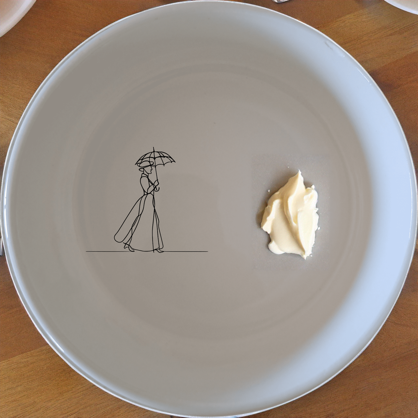 Abstract Victorian Woman Bowl Set of 4 - Range 2 is a stylish and elegant addition to any kitchen, perfect for everyday use or special occasions.