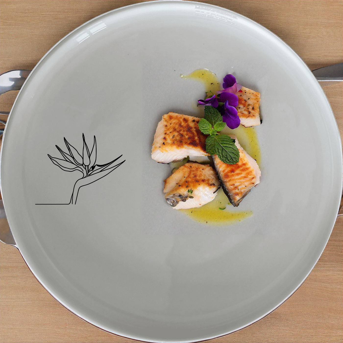 Bird Paradise Dinnerware Set of 12 - Range 1 is a stylish and versatile set perfect for any dining occasion. This set includes four dinner plates, four side plates, and four bowls, each featuring a unique bird motif design.