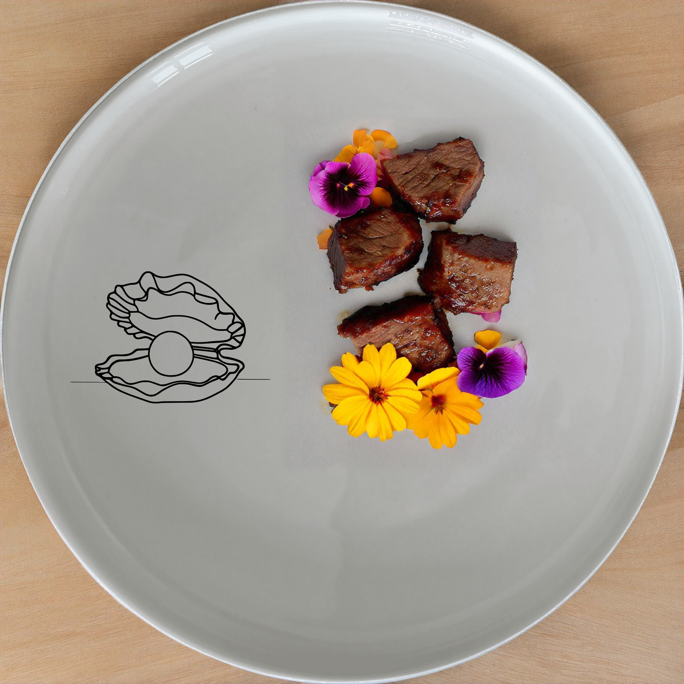 Delicate Pearl Oyster Dinnerware Set of 12 - Range 2 is a stunning collection of ceramic plates and bowls that add a touch of elegance to any dining experience.