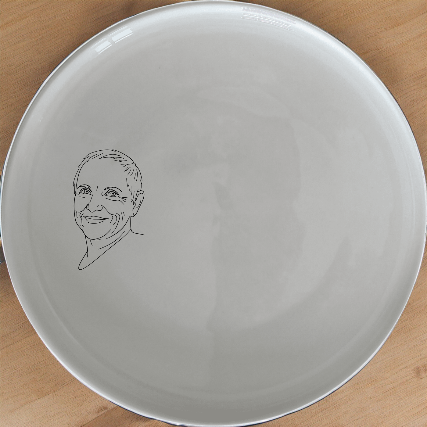 Wise South African Ouma Side Plate Set of 4 - Range 1 offers a unique and stylish addition to your dining collection.