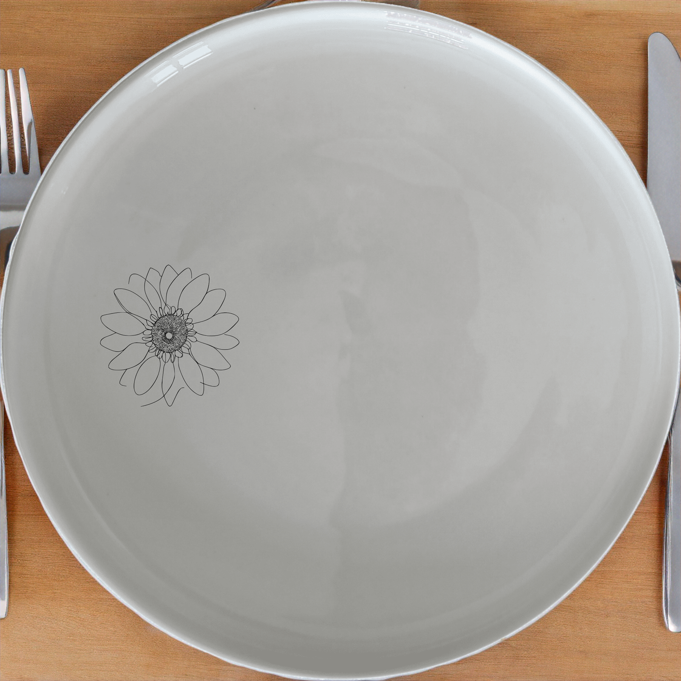 Sun Flower Side Plate Set of 4 - Range 4 adds a touch of nature to your table setting. Perfect for everyday use or special occasions.