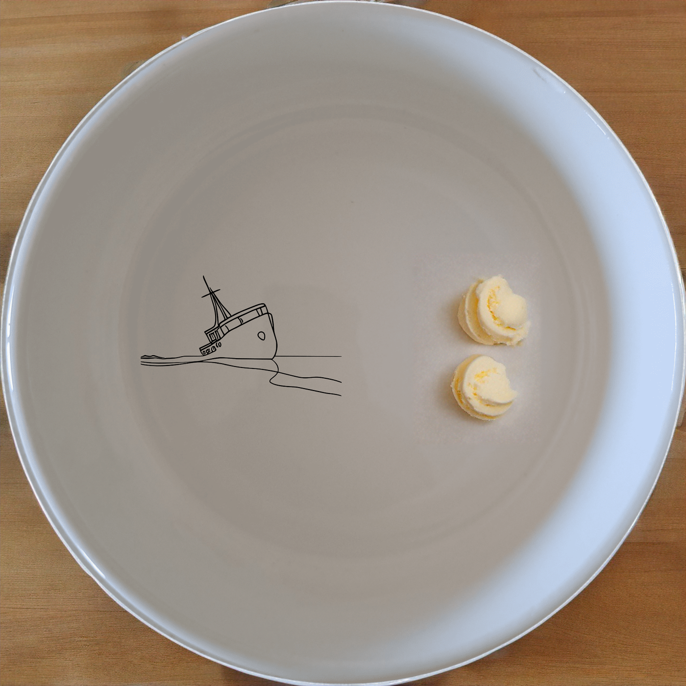 Shipwreck Bowl Set of 4 - Range 4 is a charming and artistic set of four 12cm bowls, perfect for adding a touch of nautical elegance to your dining experience.