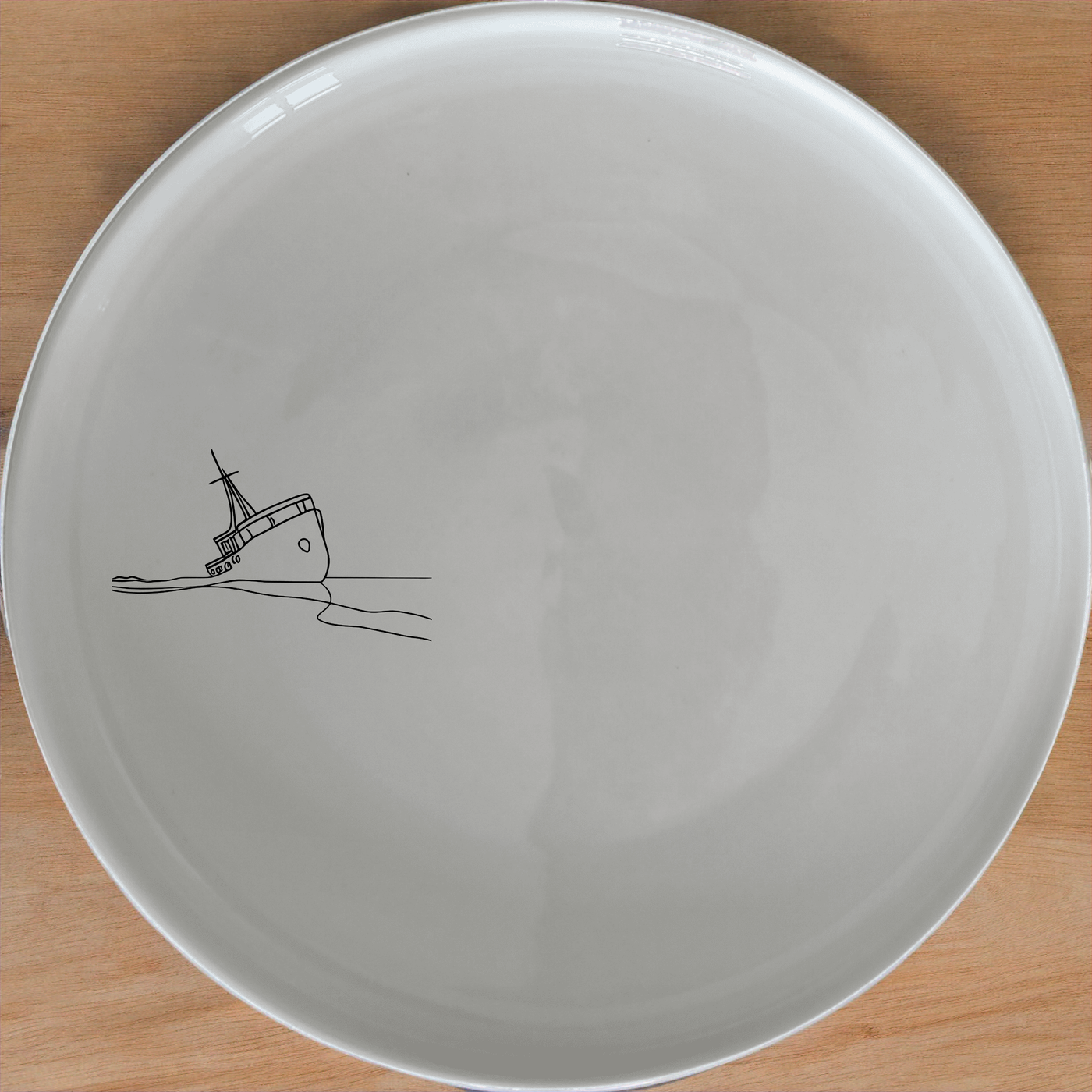 Shipwreck Deserted Beach Dinner Plate Set of 4 - Range 4 offers a unique and artistic design perfect for any dining table.