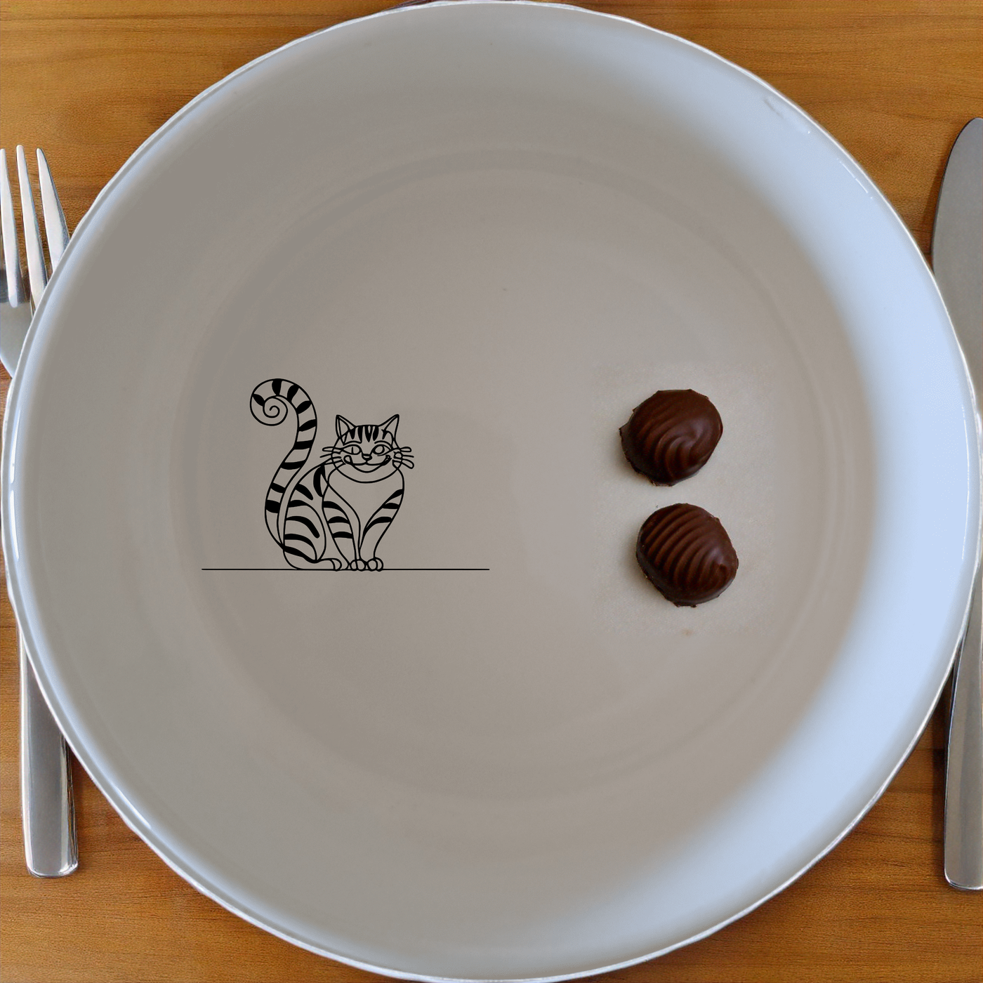 Alice Wonderland Cheshire Cat Bowl Set of 4 - Range 2 adds whimsical charm to your dining table with playful cat illustrations.