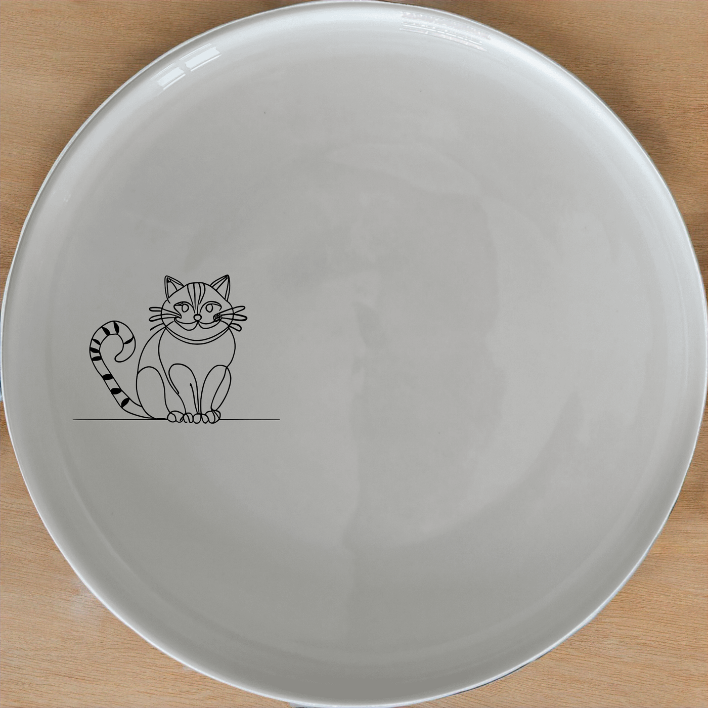 Cheshire Cat Side Plate Set of 4 - Range 4 is a charming and stylish addition to any dining set, featuring the iconic Cheshire Cat design.