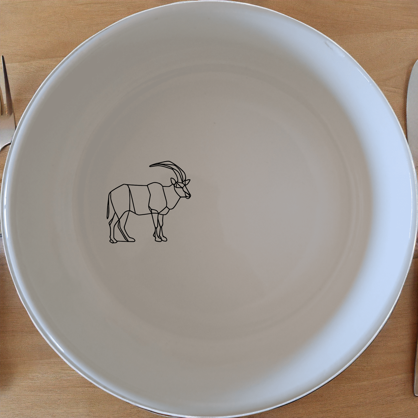 The Cape Wildlife Bowl Set of 4 - Range 2 features elegant wildlife designs perfect for any dining table. This set of 4 bowls adds a touch of nature to your meals.