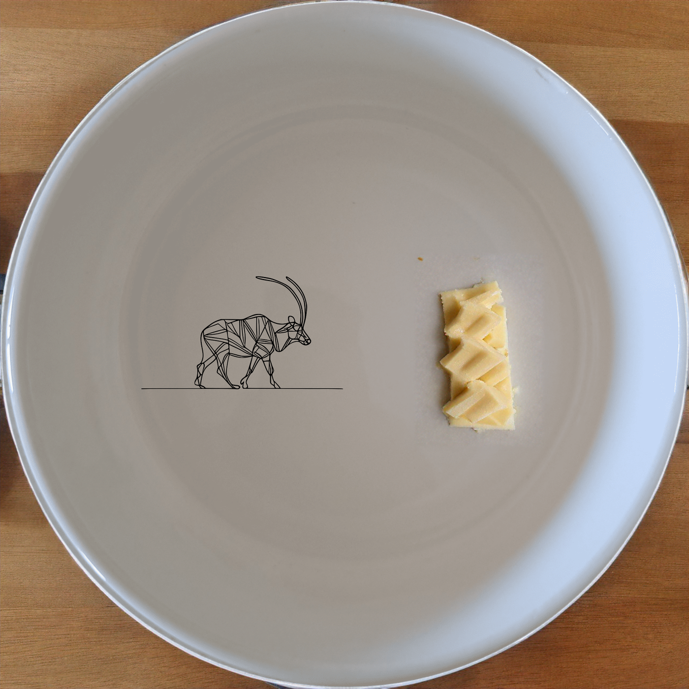 Cape Wildlife Bowl Set of 4 - Range 3 is a stunning collection of four 12cm bowls, each featuring a unique geometric animal design. Perfect for modern dining and everyday use.