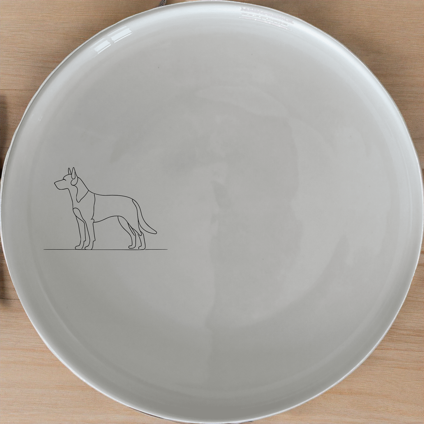 Dog Breeds Dinner Plate Set of 4 - Range 4 offers a stylish and unique design for your dining table, perfect for pet lovers.