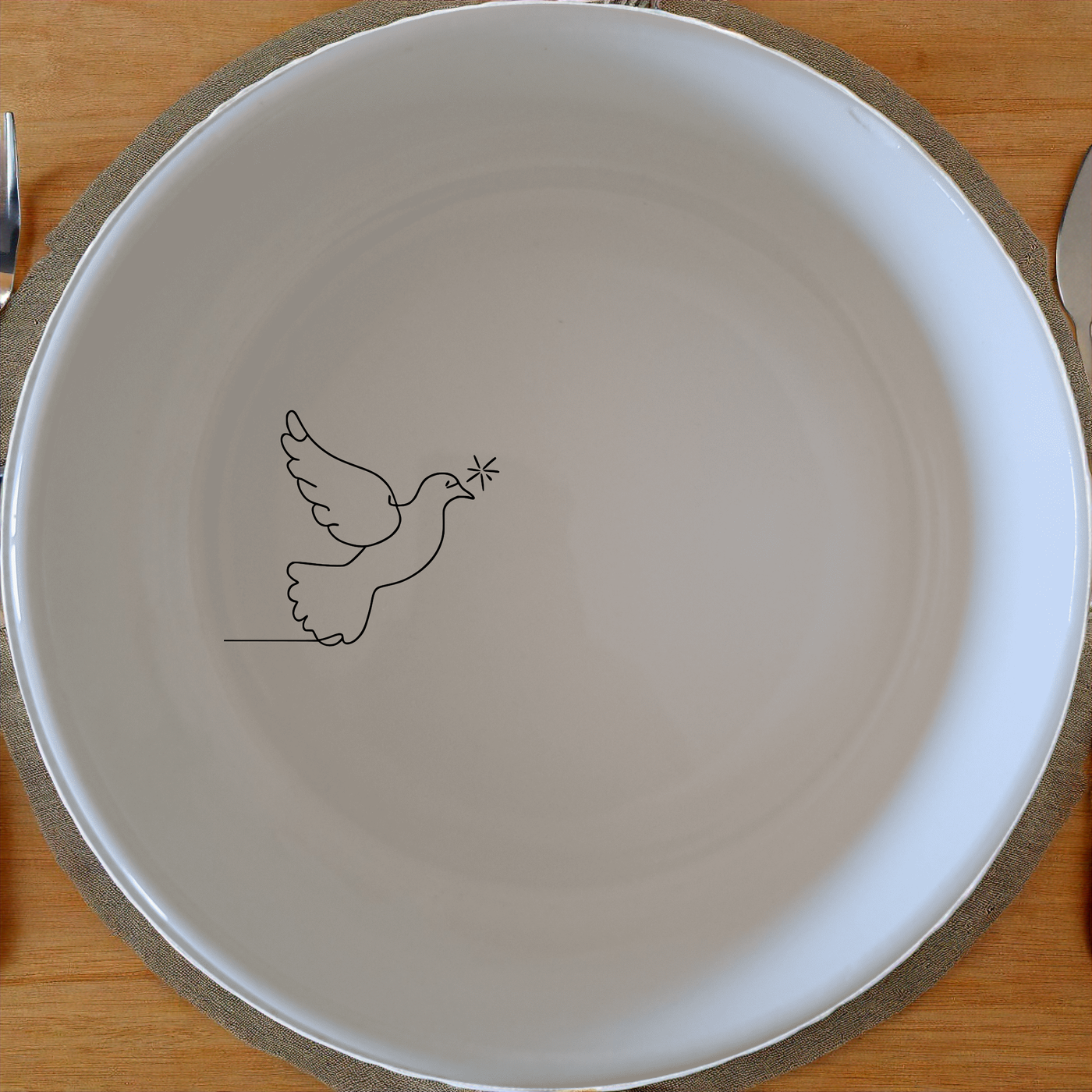 Dove Peace Star Bowl Set of 4 - Range 2 offers a serene and elegant design perfect for everyday use or special occasions.