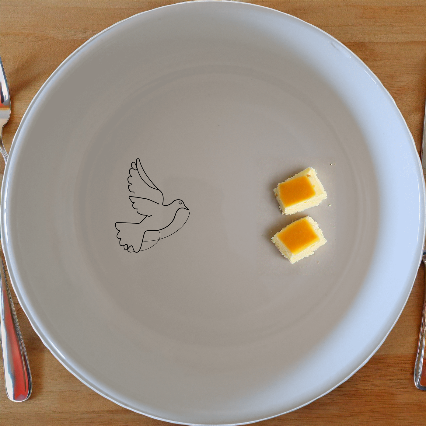 Dove Peace Star Bowl Set of 4 - Range 3 features a serene dove design, perfect for everyday meals and special occasions.