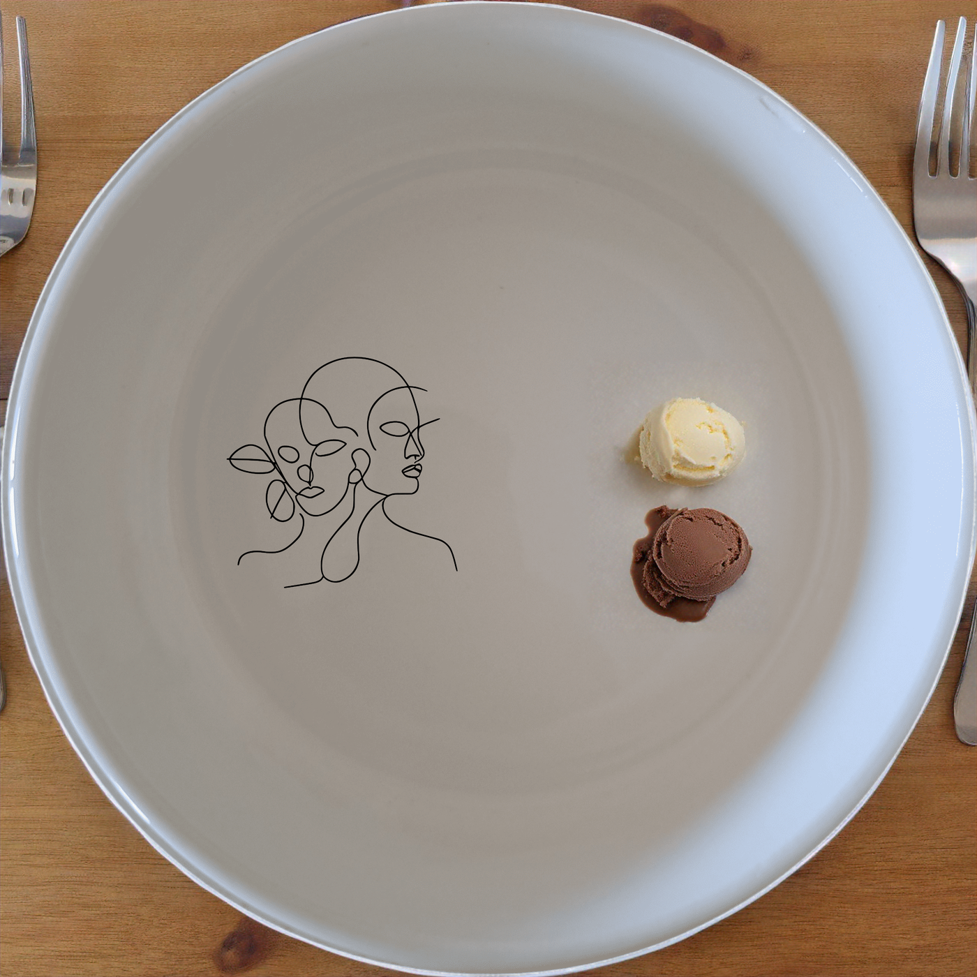 Line Art Faces Bowl Set of 4 - Range 3 adds modern elegance to your table. Perfect for everyday use or special occasions.