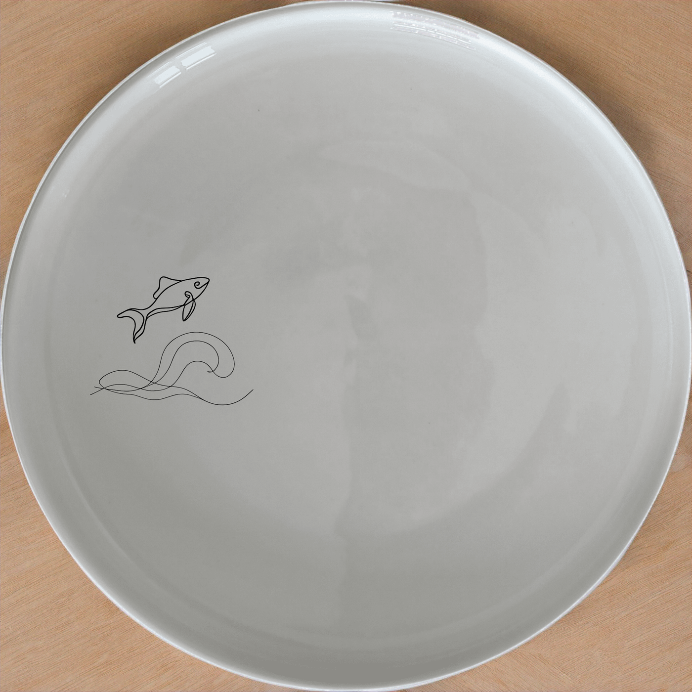 Ocean Sea Life Dinner Plate Set of 4 - Range 2 is a stunning collection of dinner plates featuring elegant sea life designs. Perfect for any dining occasion.