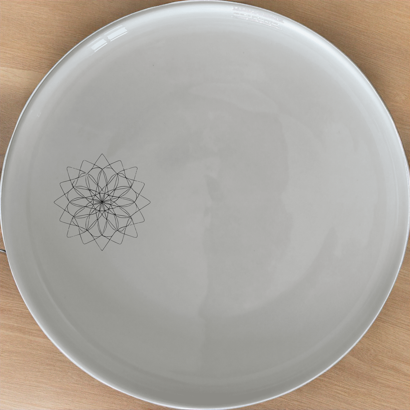 Sacred Geometry Mandala Star Side Plate Set of 4 - Range 4 adds a touch of elegance to your dining table with intricate mandala designs.