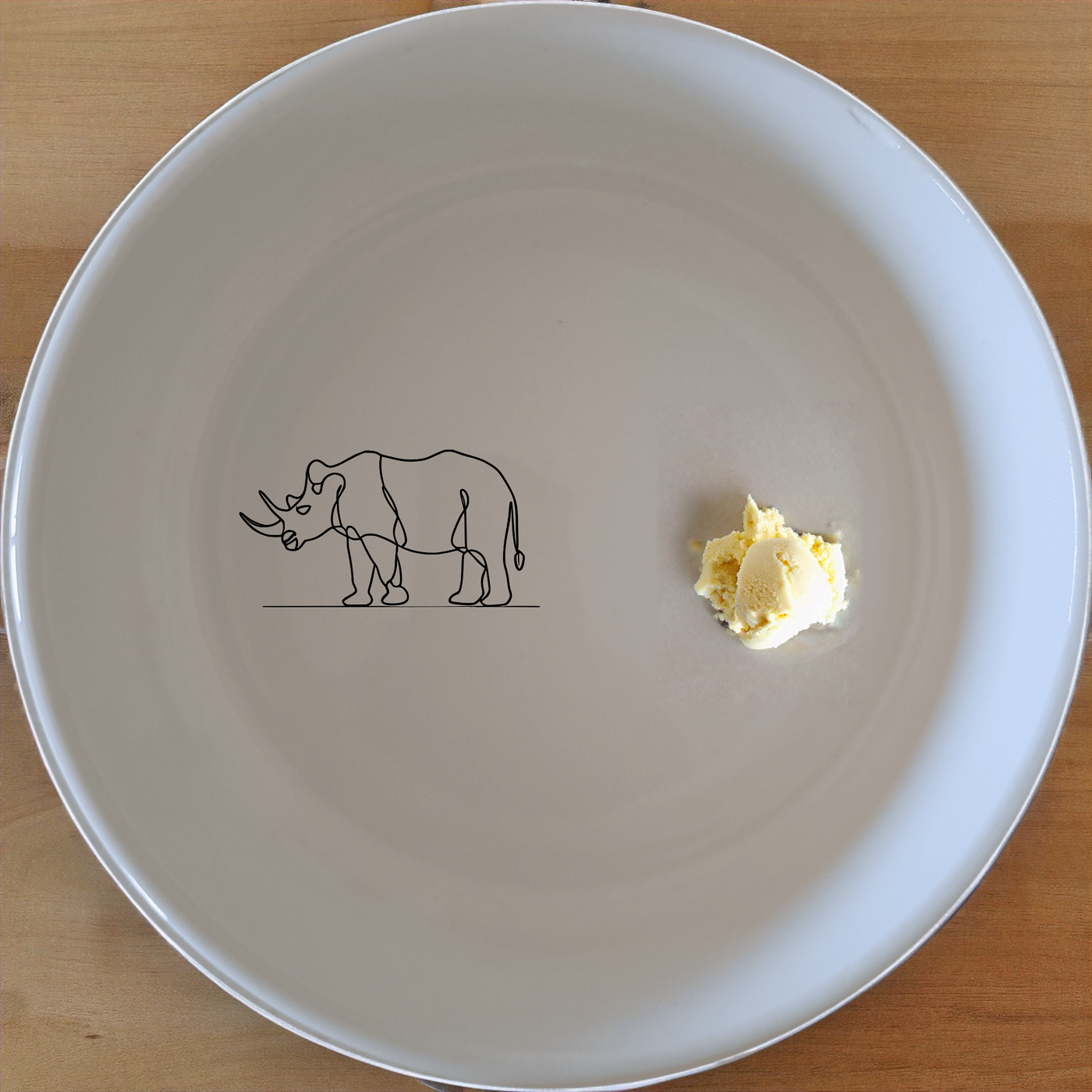 Safari Animals Bowl Set of 4 - Range 3 is a charming collection of four 12cm ceramic bowls, each featuring a unique safari animal design. Perfect for everyday use or special occasions, these bowls add a touch of wildlife to your dining table.