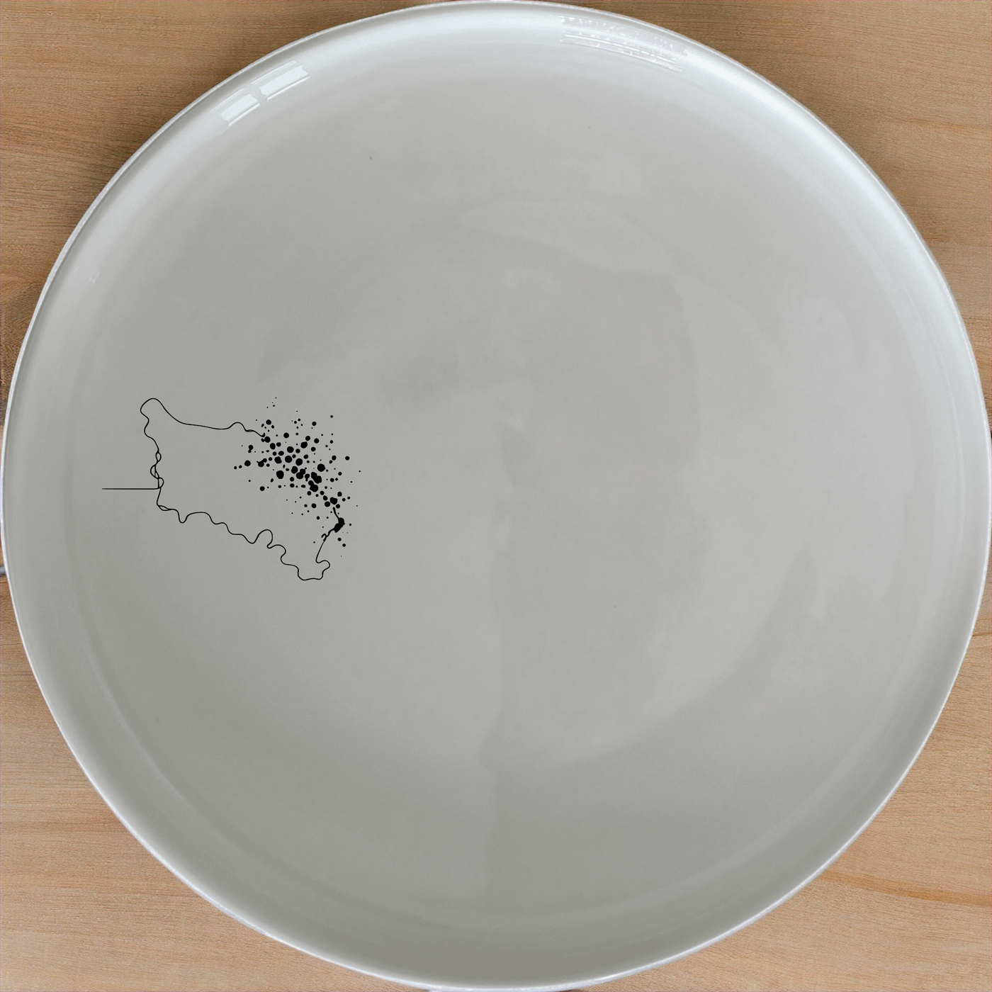 Watercolour Splashes Side Plate Set of 4 - Range 3 adds artistic flair to any dining table with its unique design.