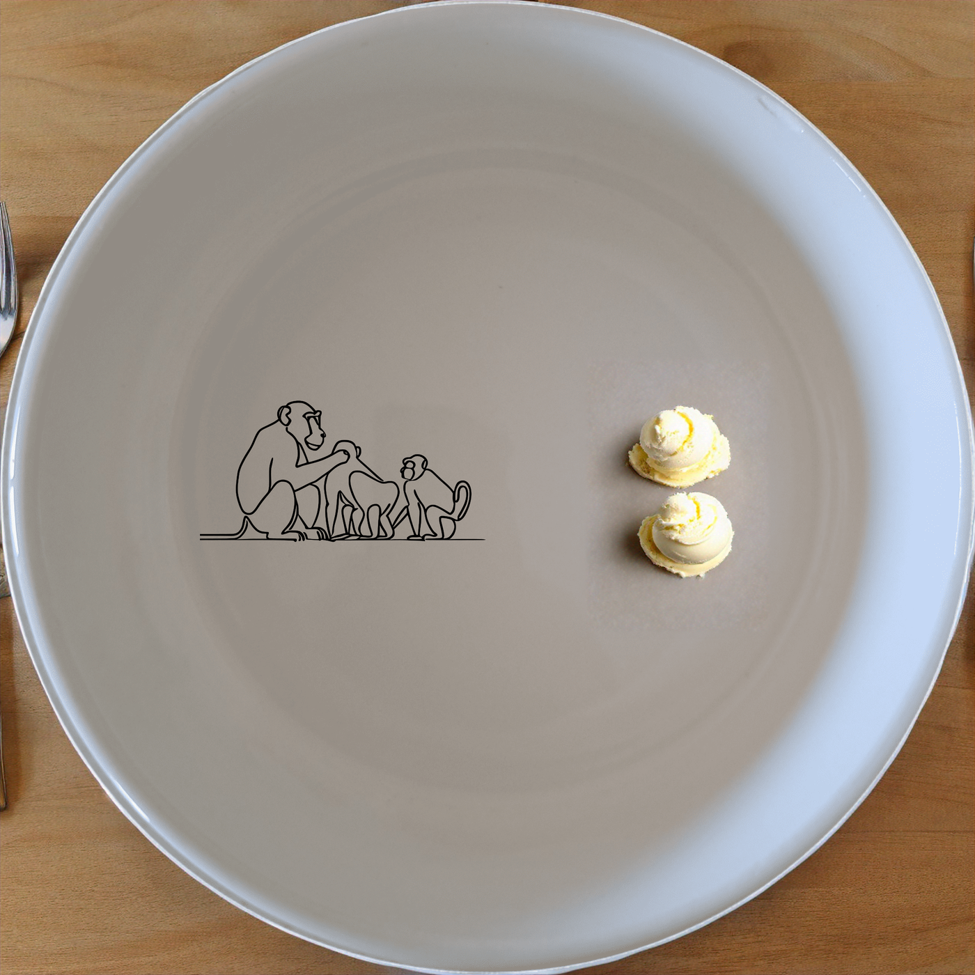 Baboon Troop Social Bowl Set of 4 - Range 4 adds a playful touch to your dining table with charming baboon illustrations.