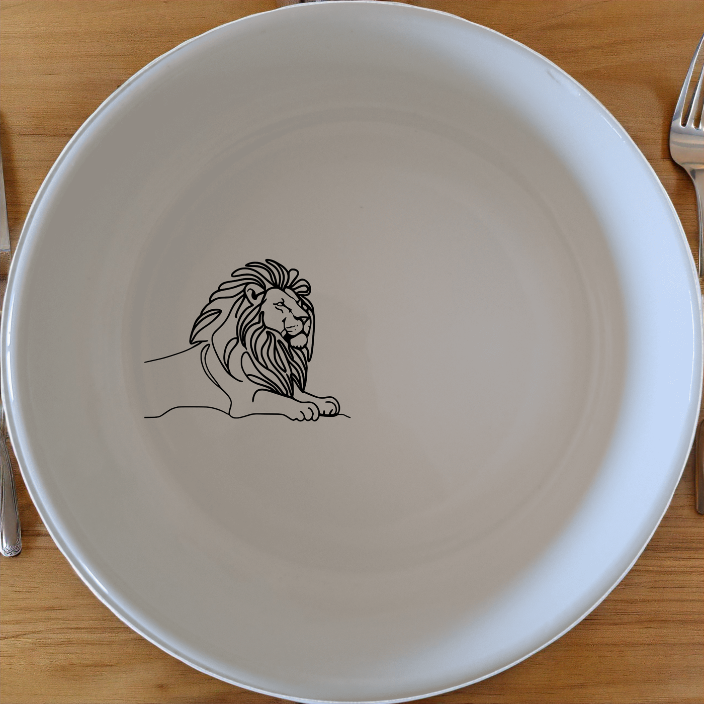 Crouching Lion Bowl Set of 4 - Range 1 adds a touch of elegance to your table setting. Perfect for everyday use or special occasions.