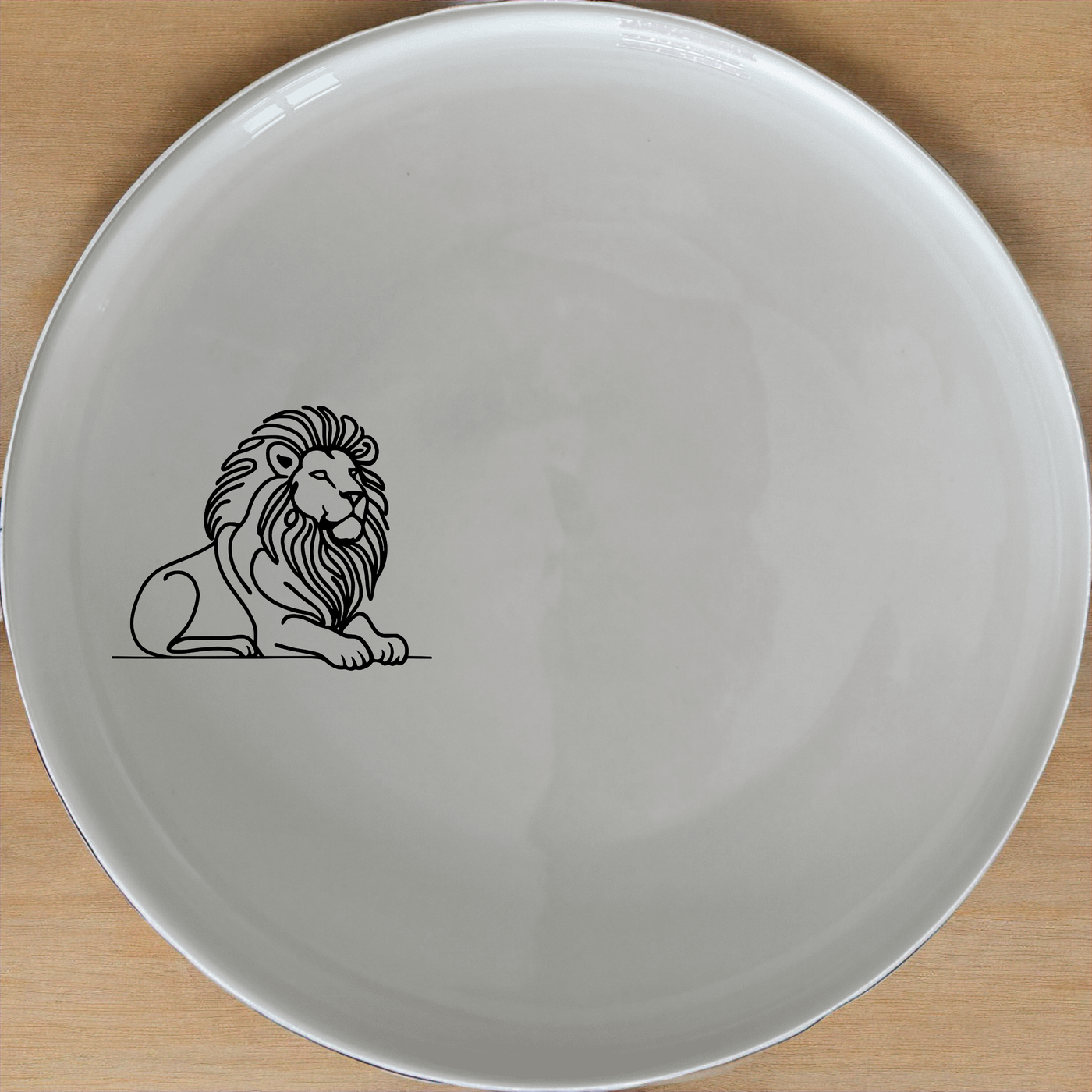 Crouching Lion Mane Side Plate Set of 4 - Range 3 adds a touch of wild elegance to your dining table. Perfect for everyday use or special occasions.