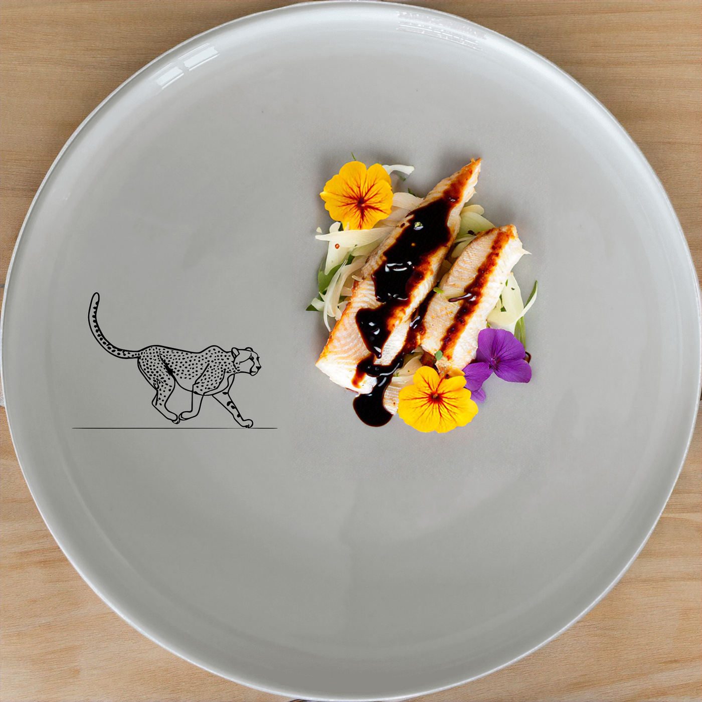 Graceful Cheetah Side Plate Set of 4 - Range 3 is a stylish and elegant addition to any dining set, perfect for modern homes.