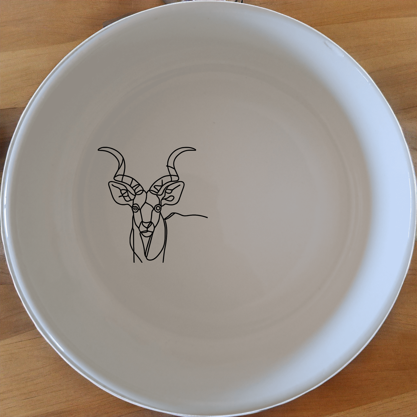 Kudu Antelope Spiral Horns Bowl Set of 4 - Range 1 is a unique and stylish addition to your dinnerware collection, perfect for any occasion.