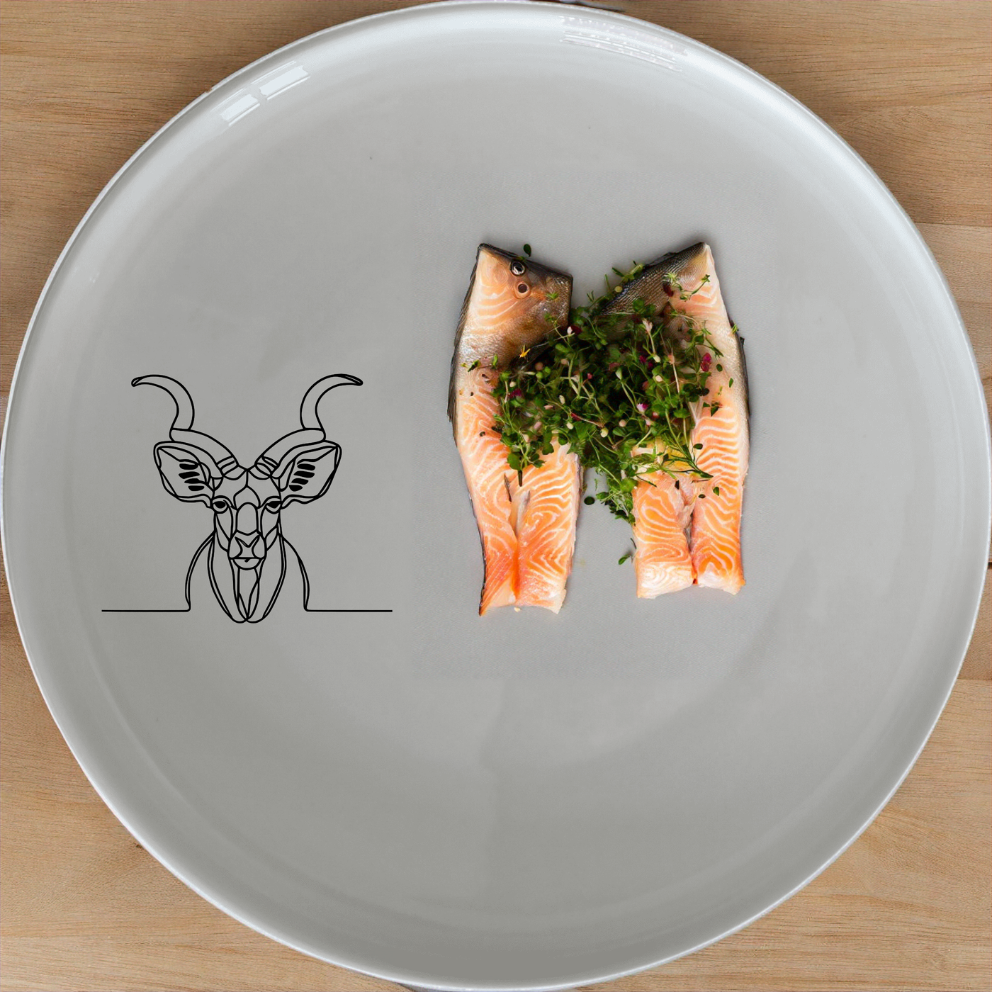 Kudu Antelope Dinner Plate Set of 4 - Range 4 is a stunning set of four elegant dinner plates featuring a sleek antelope design.