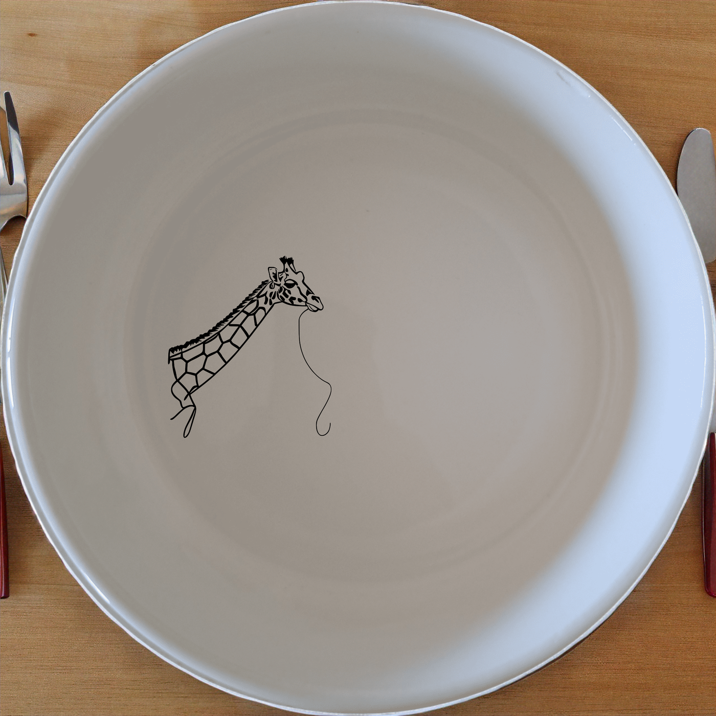 Majestic Giraffe Bowl Set of 4 - Range 2 is a charming and stylish addition to any dining set, perfect for everyday use or special occasions.