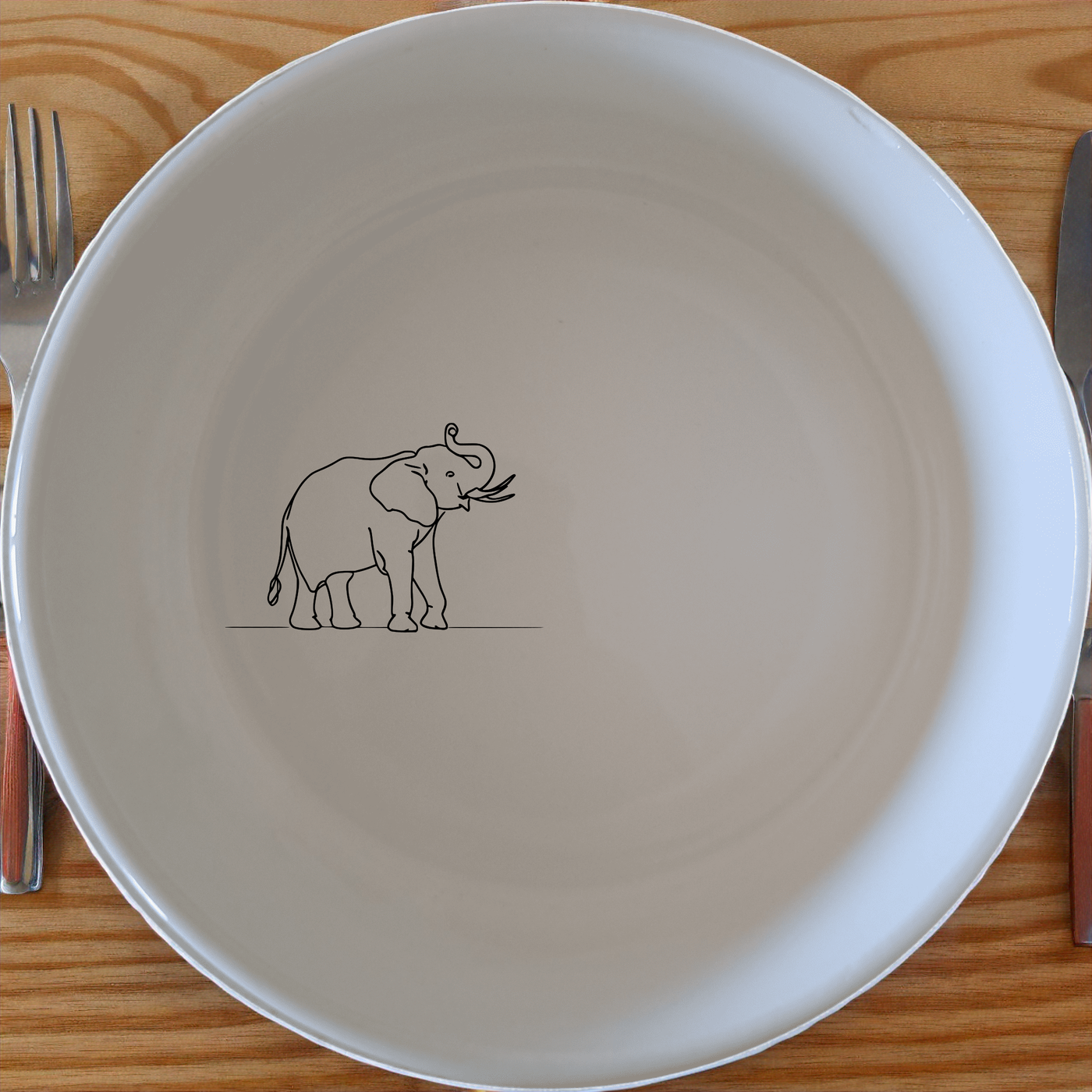 Matriarch Trunk Raised Bowl Set of 4 - Range 3 is a stylish and practical addition to your kitchen, perfect for everyday use or special occasions.
