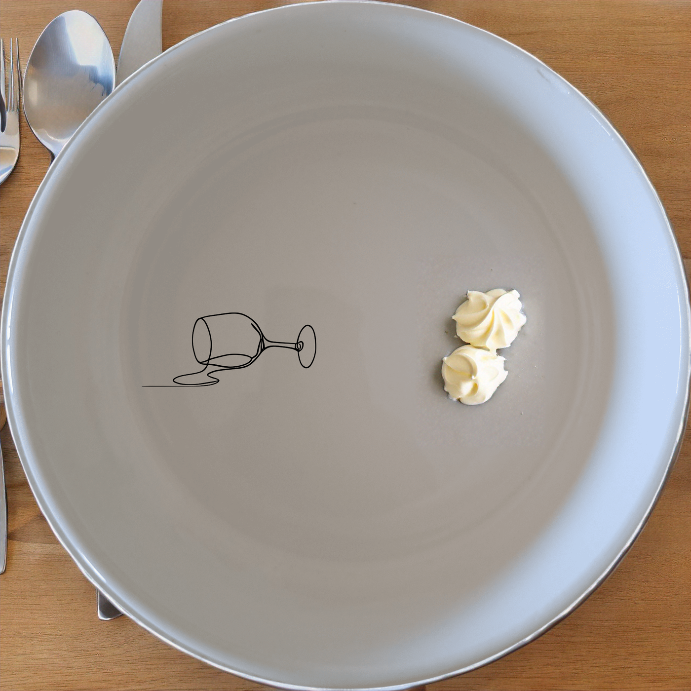 Spilled Glass Bowl Set of 4 - Range 2 adds a touch of elegance to your table setting with its unique design and premium quality.