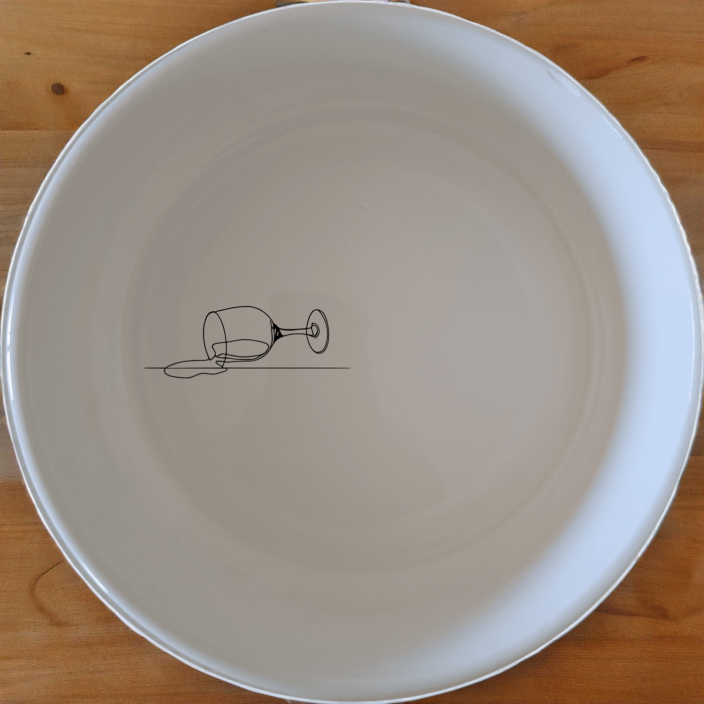 Spilled Glass of Wine Bowl Set of 4 - Range 4 adds a modern touch to your dining table with its minimalist design.