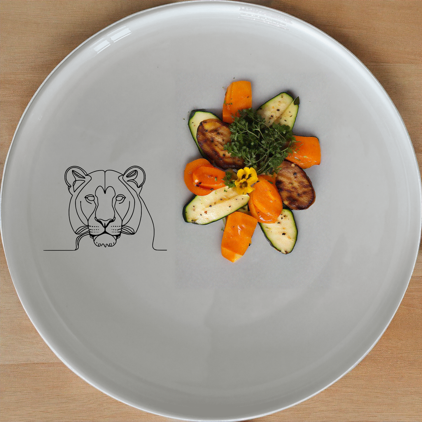 Staring Female Lioness Side Plate Set of 4 - Range 1 is a captivating and stylish addition to any dining set, perfect for modern homes.